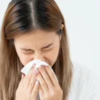 花粉症の原因と対策を徹底解説!つらい鼻水・目のかゆみを今すぐ改善する方法