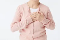 「急に動機がする場合、不整脈ですか?」不整脈の原因や治療法すべて解説します。