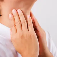 「首にできたしこり、もしかしてリンパ節炎かも?」リンパ節炎の症状、原因、治療法まとめ