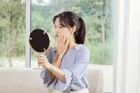 飲む肝斑の薬ドランサミン vs トラネキサム酸、ドランサミンの効能とトラネキサム酸の副作用