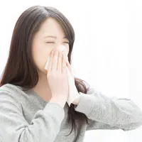 止まらない鼻水や頭痛… 副鼻腔炎の症状かもしれません。