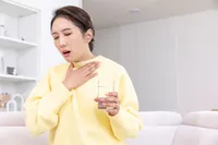 喘息の原因は何でしょうか?喘息の原因、症状、治療法について説明します。