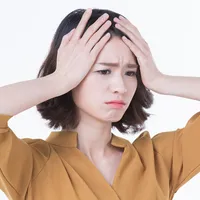 生理前になると憂鬱になる?月経前症候群の薬、症状、原因、PMS予防法まとめ
