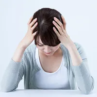 「また立ち眩み...」起立性低血圧の症状や原因を解説