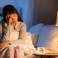 「もしかして私も不眠症?」不眠症の治療法や原因、症状を解説