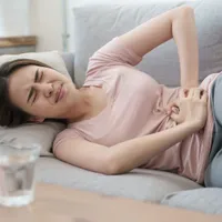 下腹部の痛み、骨盤炎かもしれません。骨盤炎の症状を詳しく解説します。