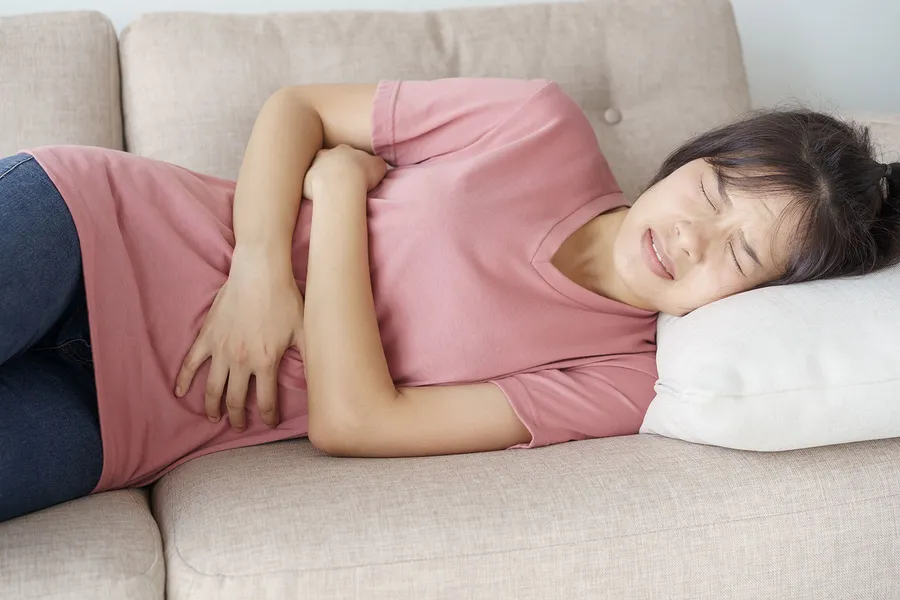 腹部膨満感の症状