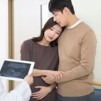 妊娠初期に注意が必要な「稽留流産」の症状と診断、原因、治療法について