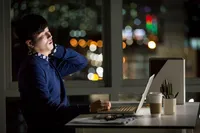 いくら寝ても疲れがとれないあなたに。慢性疲労に良いサプリメント4選