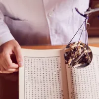 「瓊玉膏(ケイギョクコウ)」の効能は?成分や服用法を解説