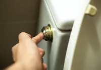 「頻繁に尿がでます。」尿崩症の症状から診断、検査、原因について