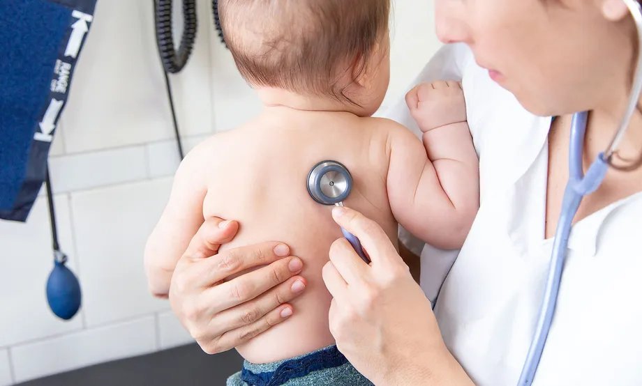 ビタミンD欠乏で発生する『くる病』の症状、合併症、原因、治療法は?