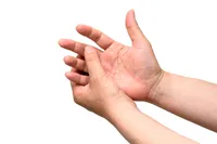 「指からカチッという音がする?」ばね指の症状、原因、手術、治療法