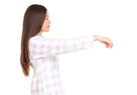 「寝ている間に歩き回る?」夢遊病の症状、原因、診断、治療法を解説