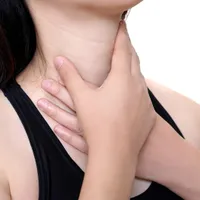 甲状腺に生じる炎症?『甲状腺炎』の症状、治療、原因をまとめました