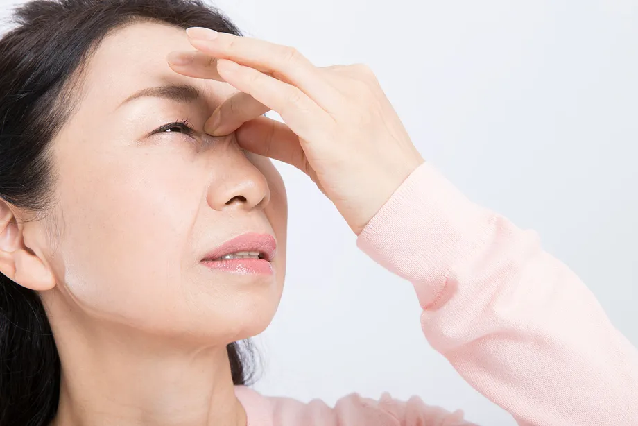 網膜剝離を引き起こす『網膜裂孔』の症状、飛蚊症、レーザー手術について