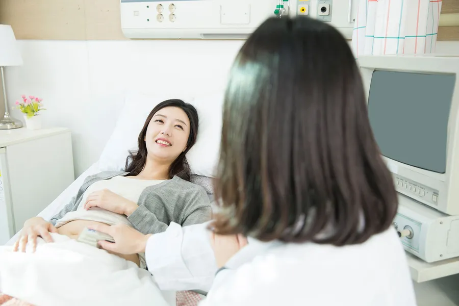 妊娠初期の下腹部痛