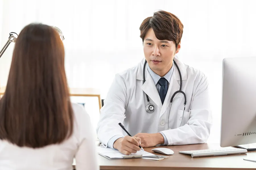 女性 左下腹部痛み