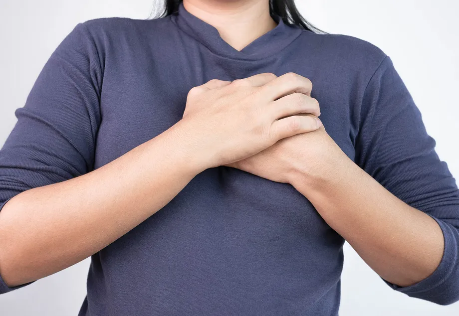 授乳期に注意すべき『乳腺炎』の症状とは?治療方法についても解説