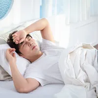 いつも疲れていて、疲れが取れない場合は「副腎機能低下症」を疑いましょう。症状や原因、治療法について