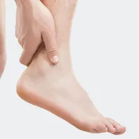 足首がしびれてピリピリする『足根管症候群』の症状と原因、治療法について