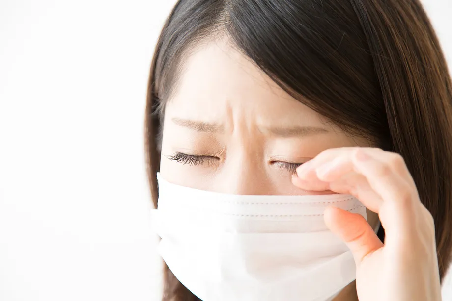 「最近なぜか目がかゆい」アレルギー性結膜炎かもしれません