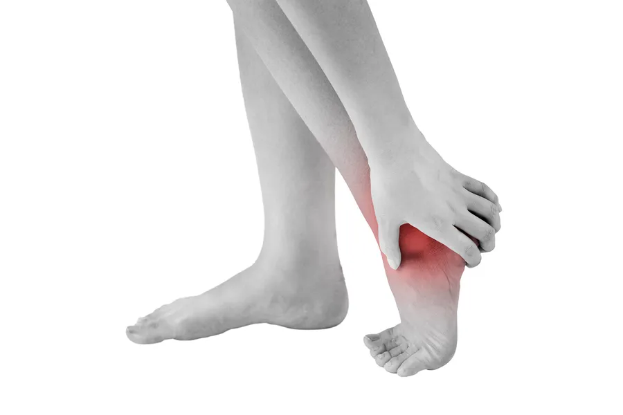 足首の痛み