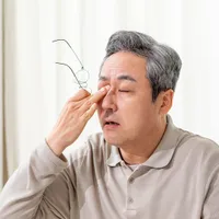 白内障の初期症状や手術後のケア方法