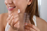 「ニキビパッチの正しい使い方を教えてください。」ニキビパッチの効果、使用方法について