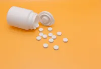 『ニキビ治療薬の副作用が気になります。』イソトレチノイン系薬物の副作用