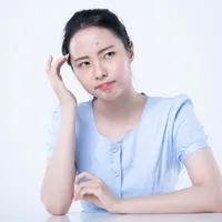 『イソトレチノインの効果は?』ニキビ治療薬の効果、処方方法、副作用について