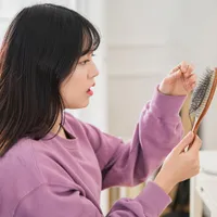 「イソトレチノインを飲むとハゲますか?」イソトレチノインの副作用の真実