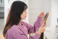 「イソトレチノインを飲むとハゲますか?」イソトレチノインの副作用の真実